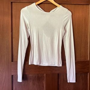 white holister long sleeve